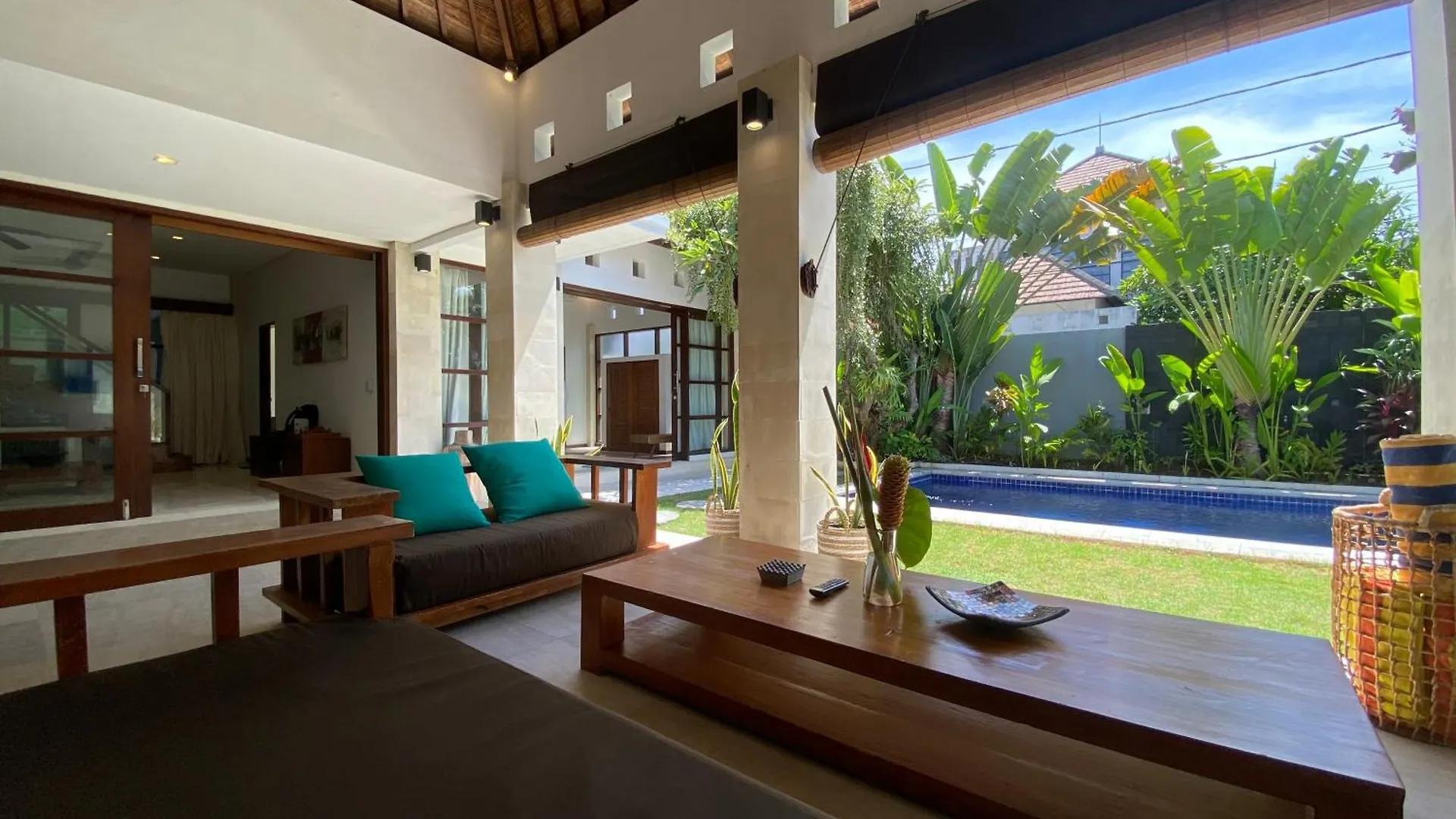 Spacious Villa In Petitenget Top Location スミニャック