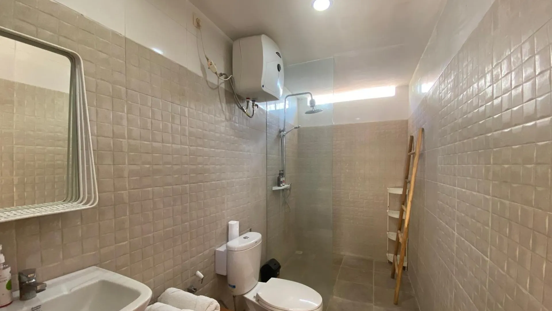 Spacious Villa In Petitenget Top Location スミニャック