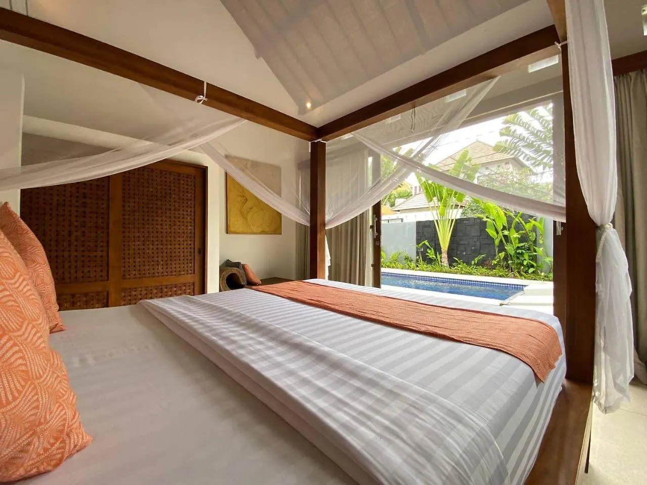 Spacious Villa In Petitenget Top Location Seminyak  Indonesia