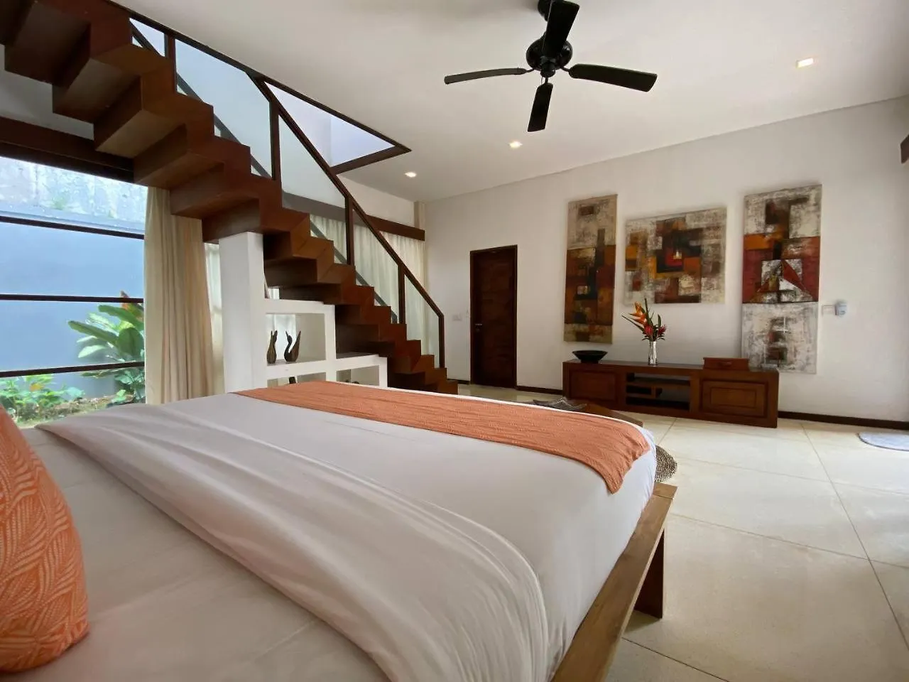 Spacious Villa In Petitenget Top Location Seminyak