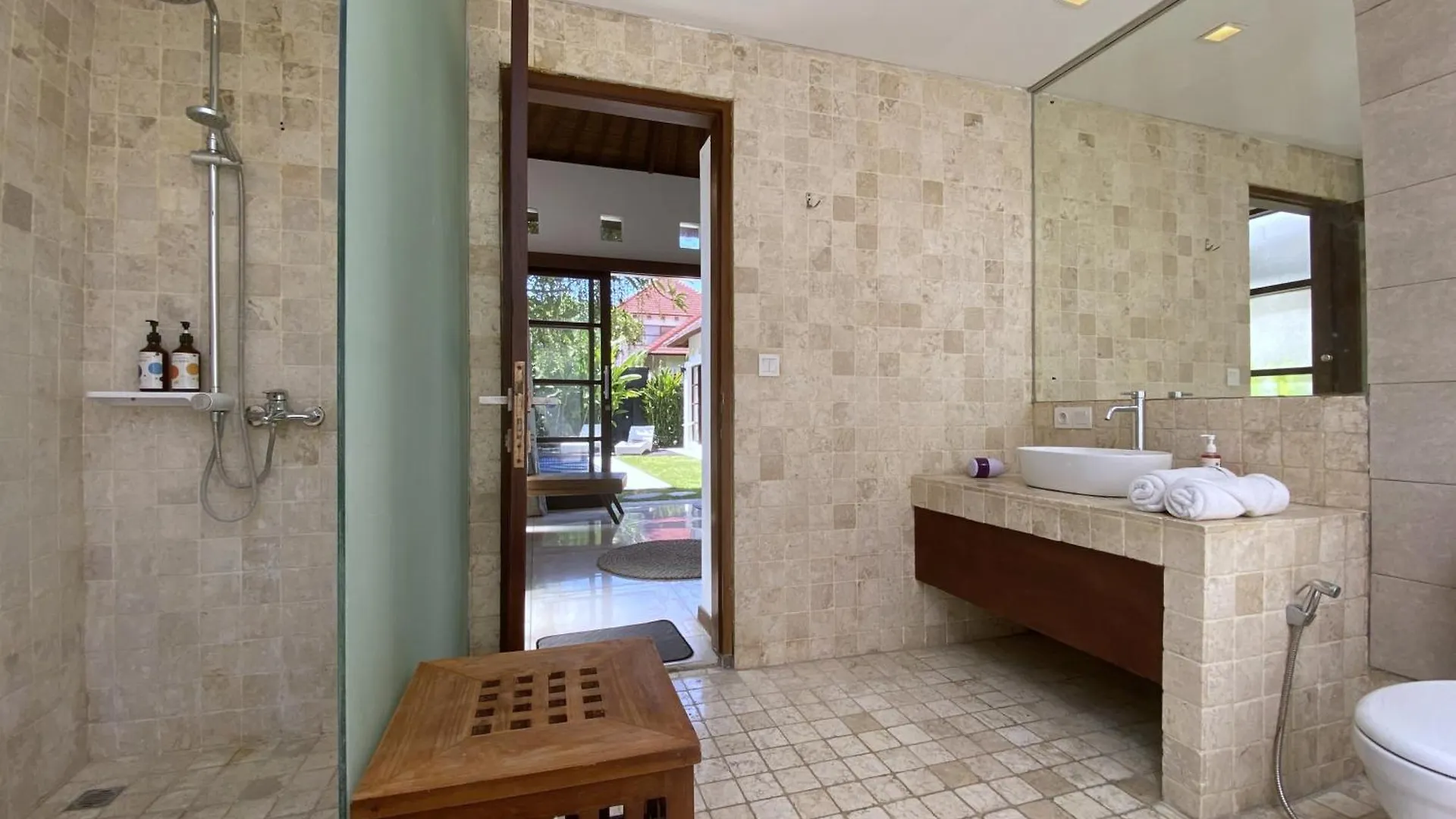 Spacious Villa In Petitenget Top Location Seminyak
