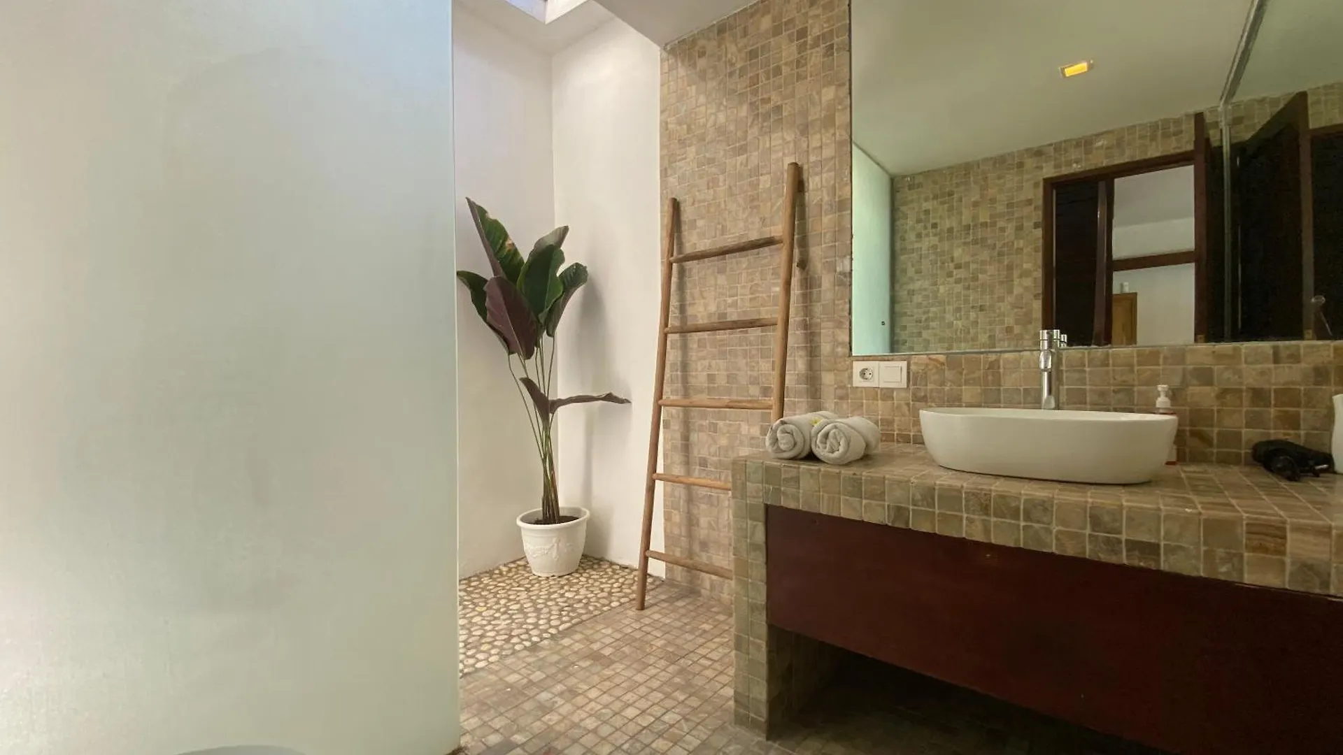 Spacious Villa In Petitenget Top Location Seminyak  Indonesia