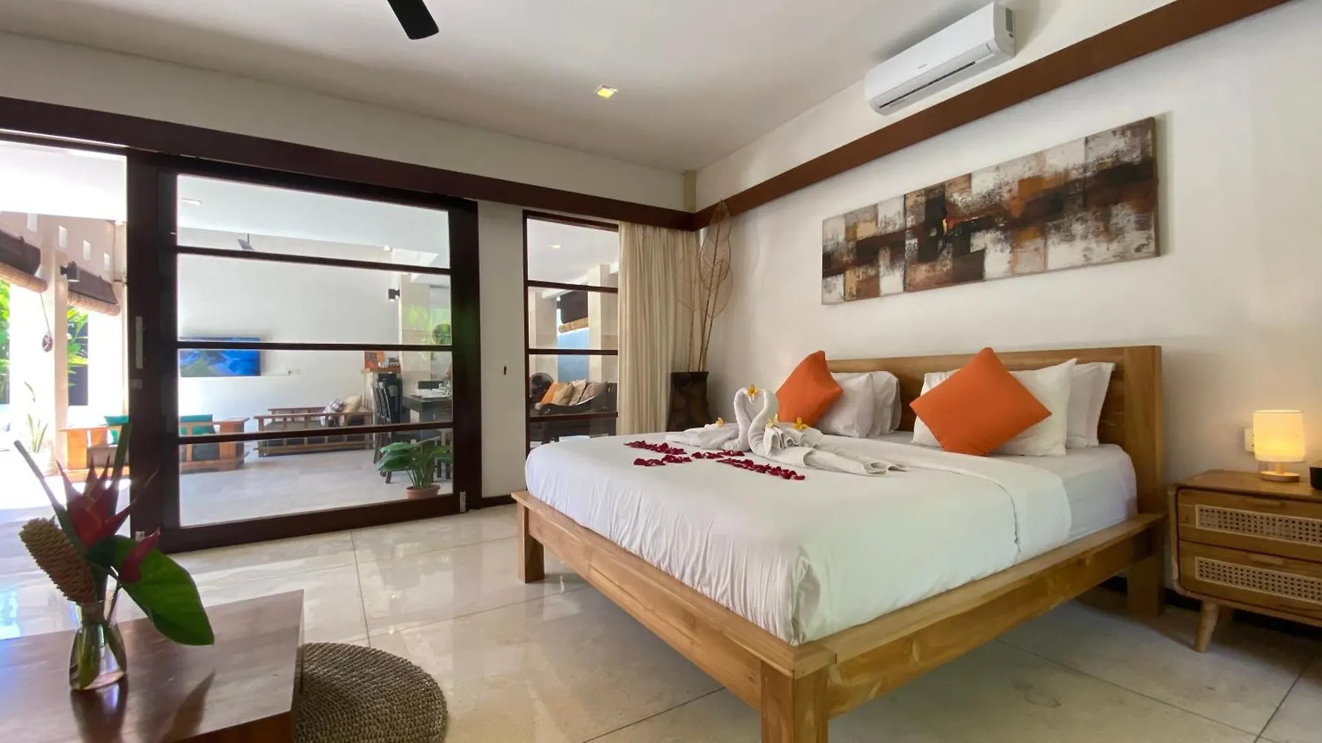 Spacious Villa In Petitenget Top Location Seminyak